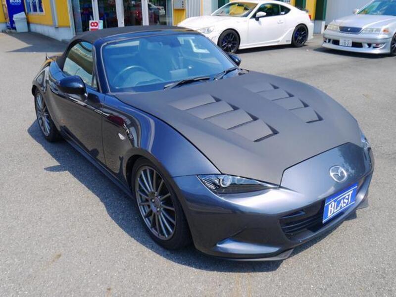 ROADSTER