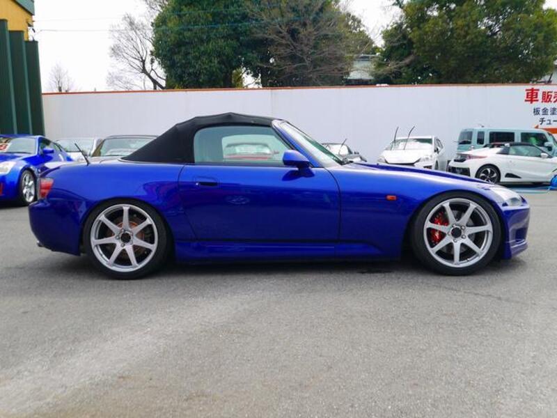 S2000