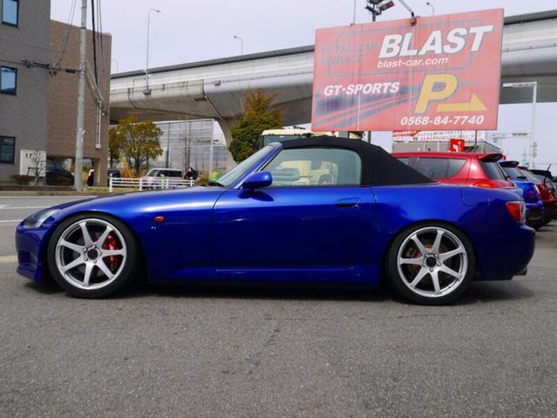 S2000