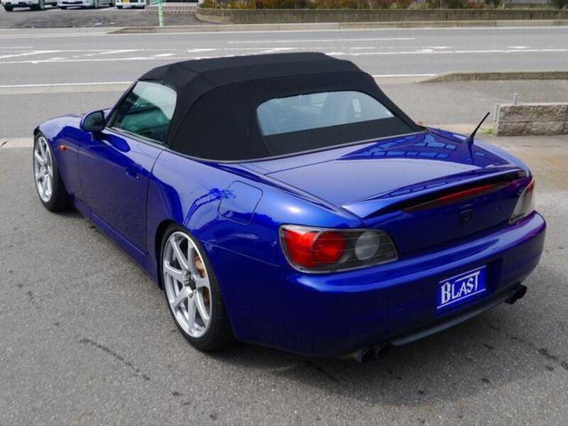 S2000