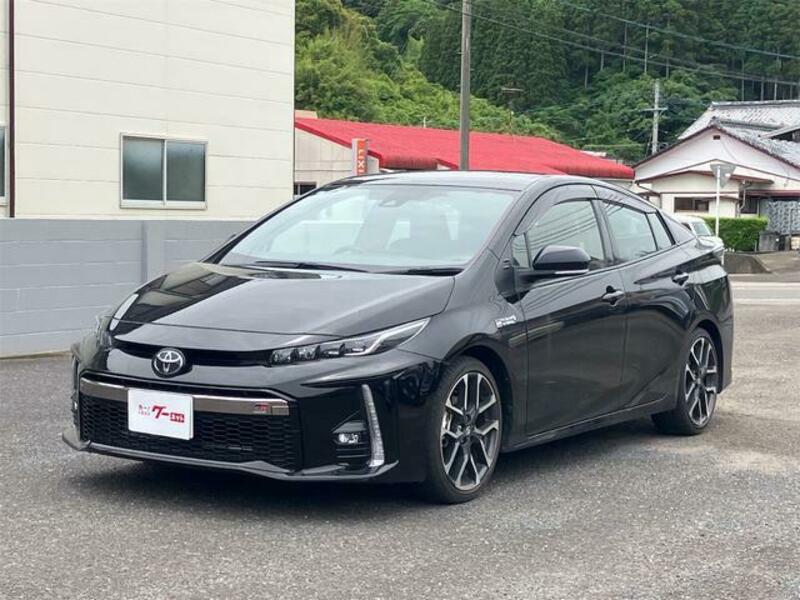 TOYOTA PRIUS PHV
