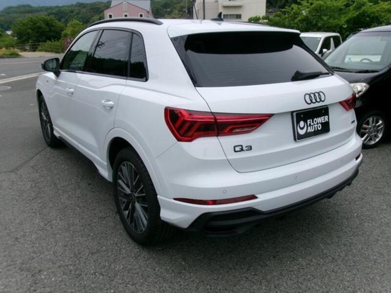 Q3