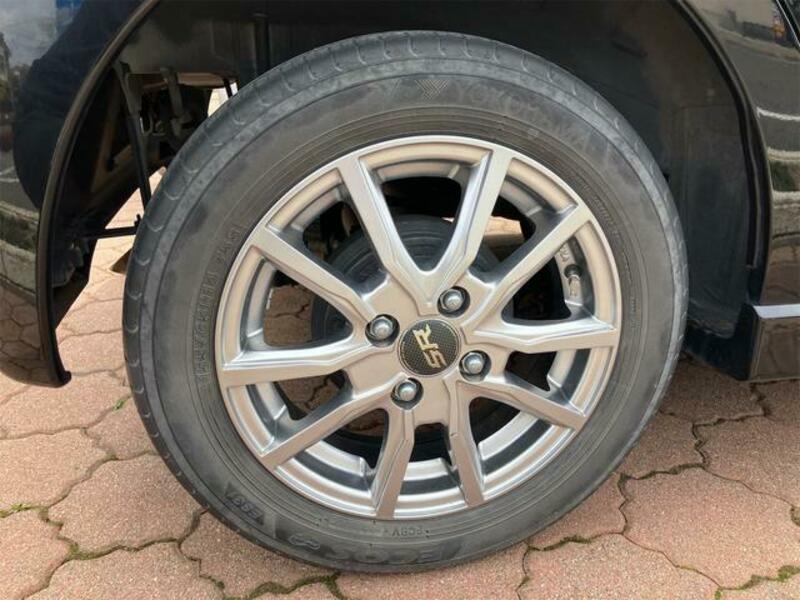 EK CUSTOM