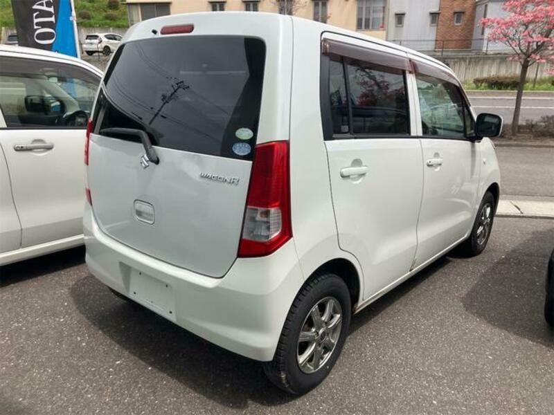WAGON R