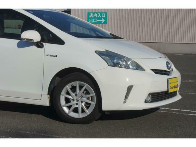 PRIUS ALPHA