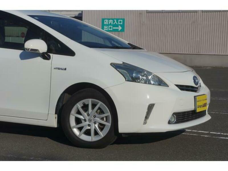 PRIUS ALPHA