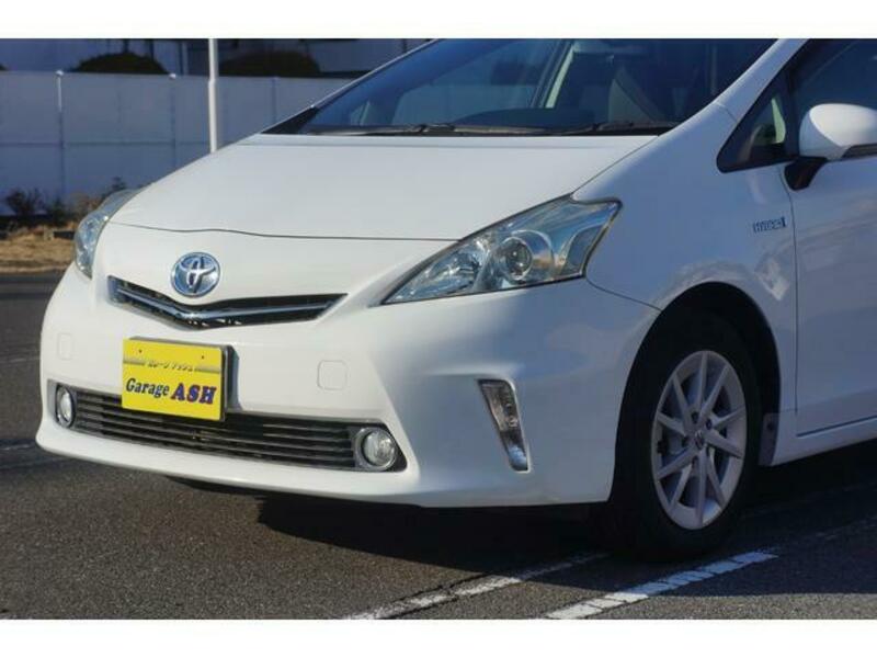 PRIUS ALPHA