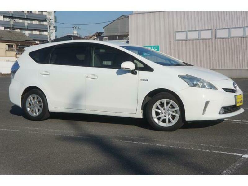 PRIUS ALPHA