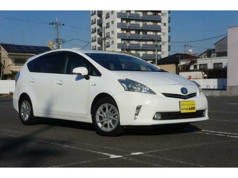 PRIUS ALPHA