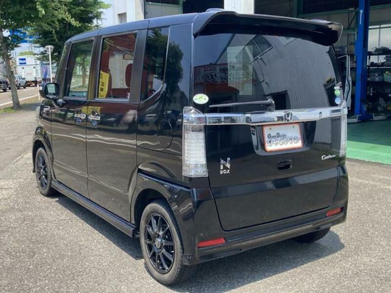 N BOX CUSTOM