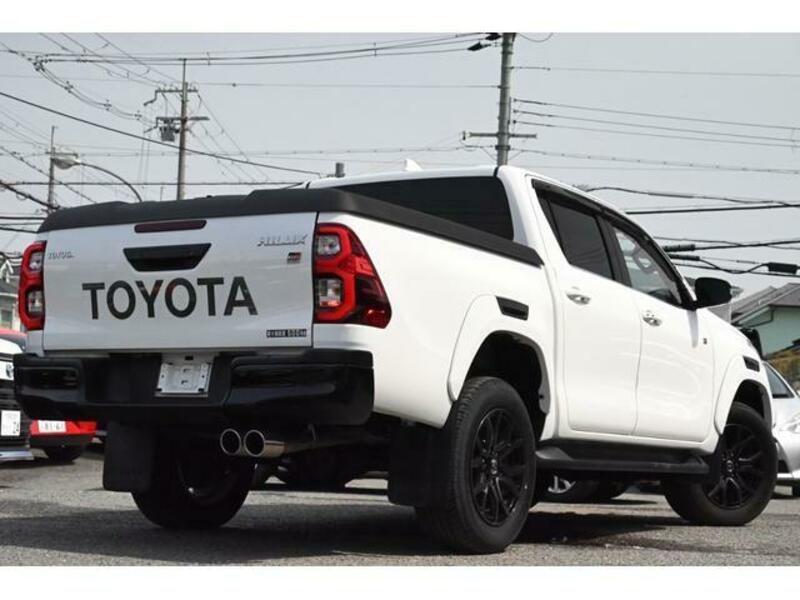 HILUX