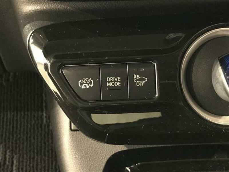 PRIUS PHV