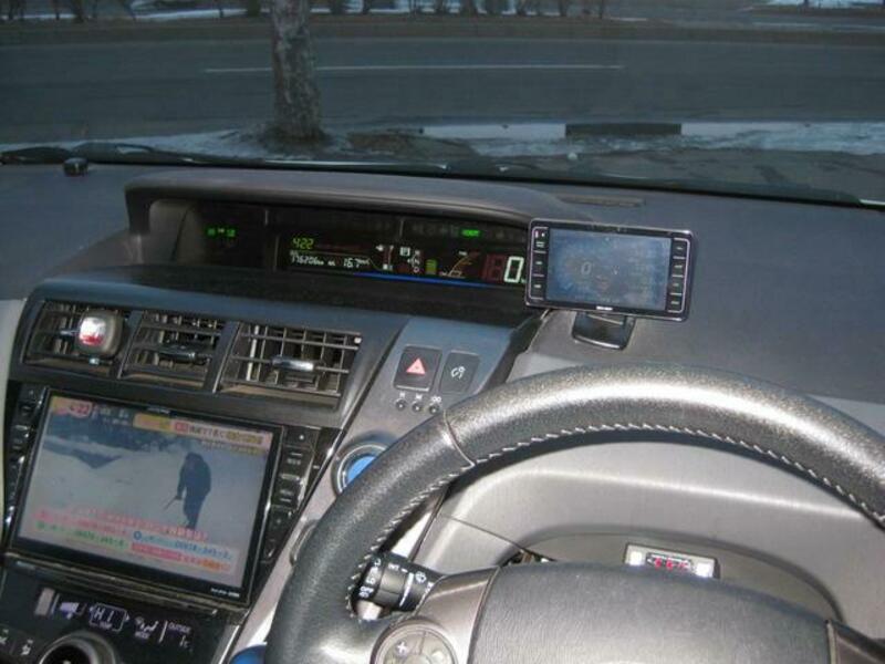 PRIUS ALPHA