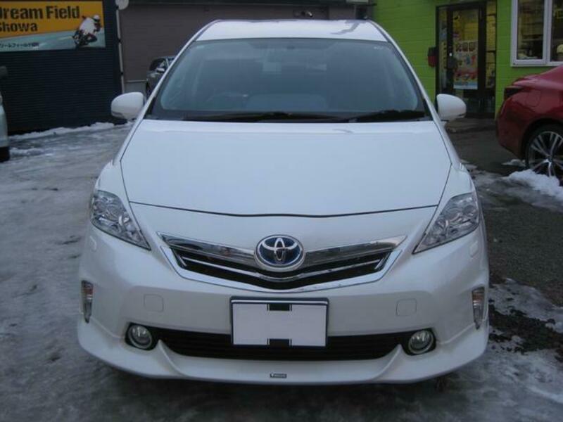 PRIUS ALPHA