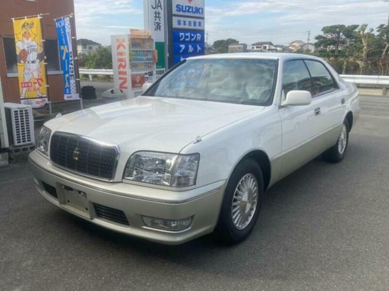 TOYOTA CROWN MAJESTA