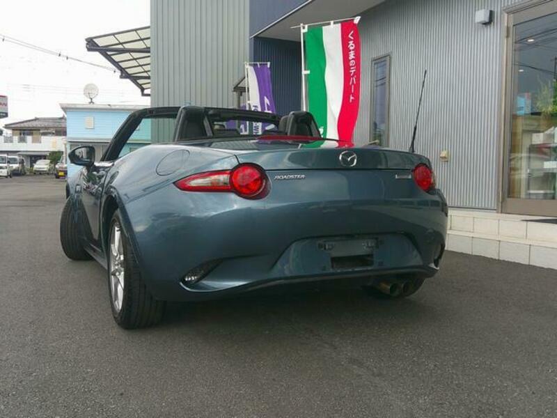 ROADSTER