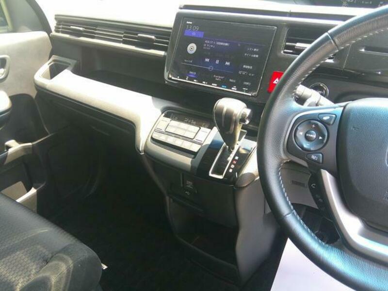 STEPWAGON SPADA