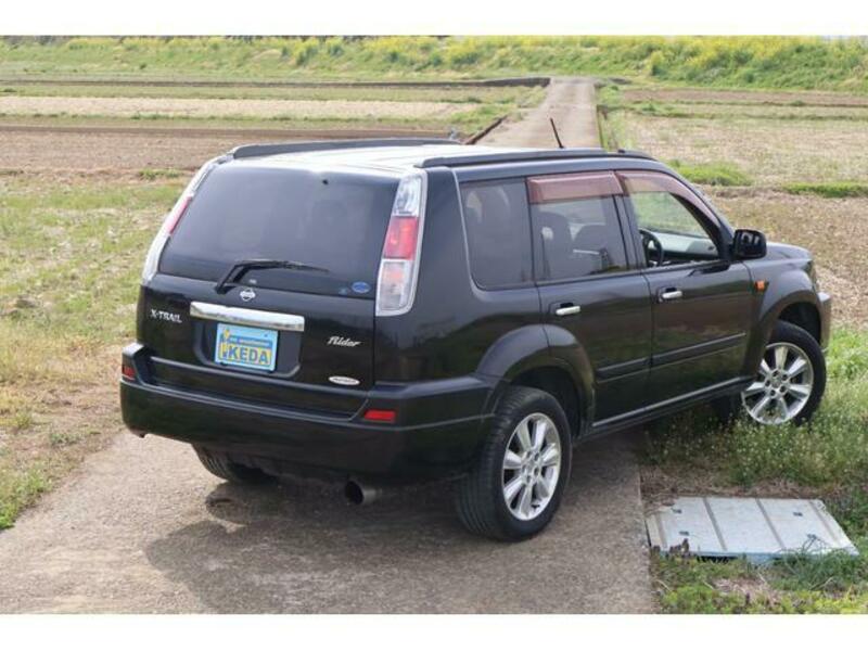 X-TRAIL
