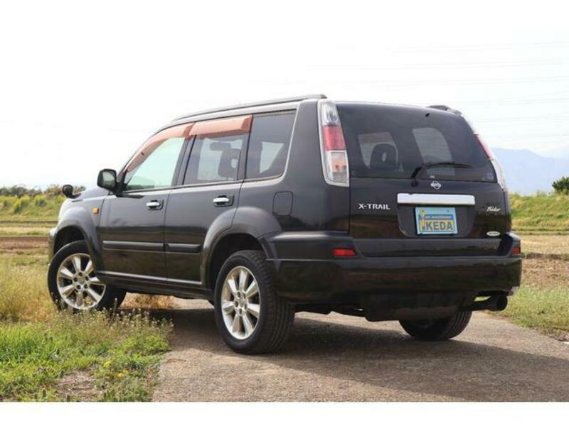 X-TRAIL
