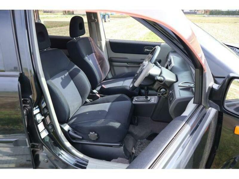 X-TRAIL