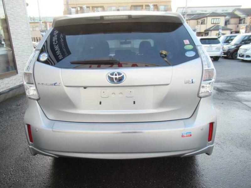 PRIUS ALPHA