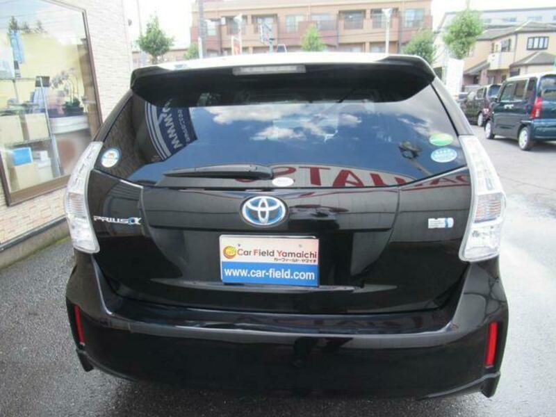 PRIUS ALPHA