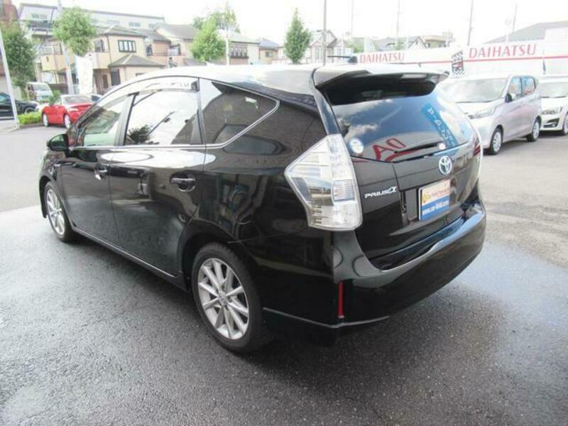 PRIUS ALPHA