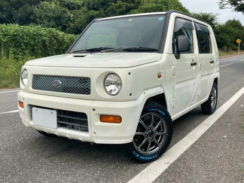 DAIHATSU NAKED