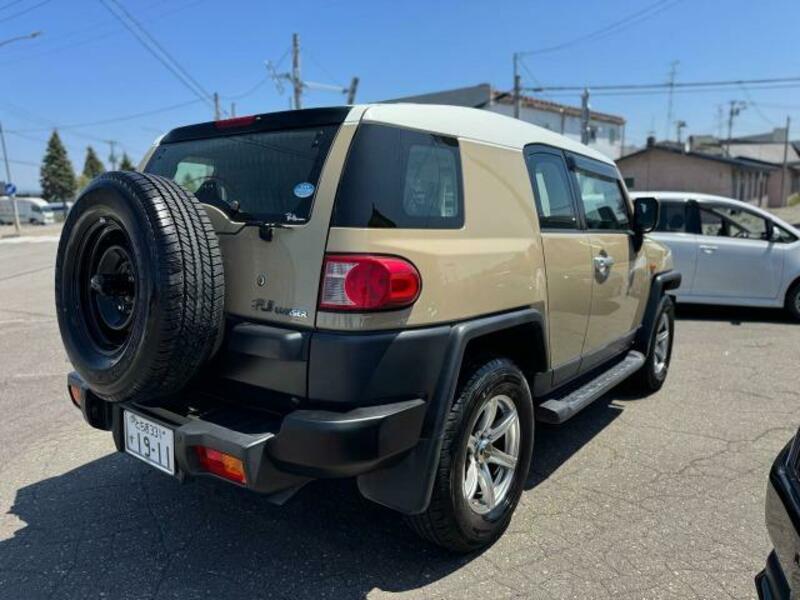 FJ CRUISER