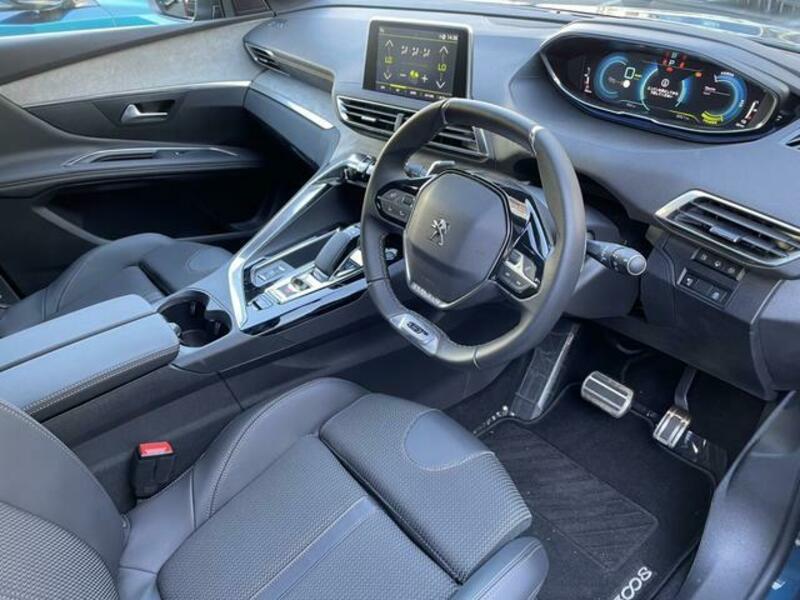 3008