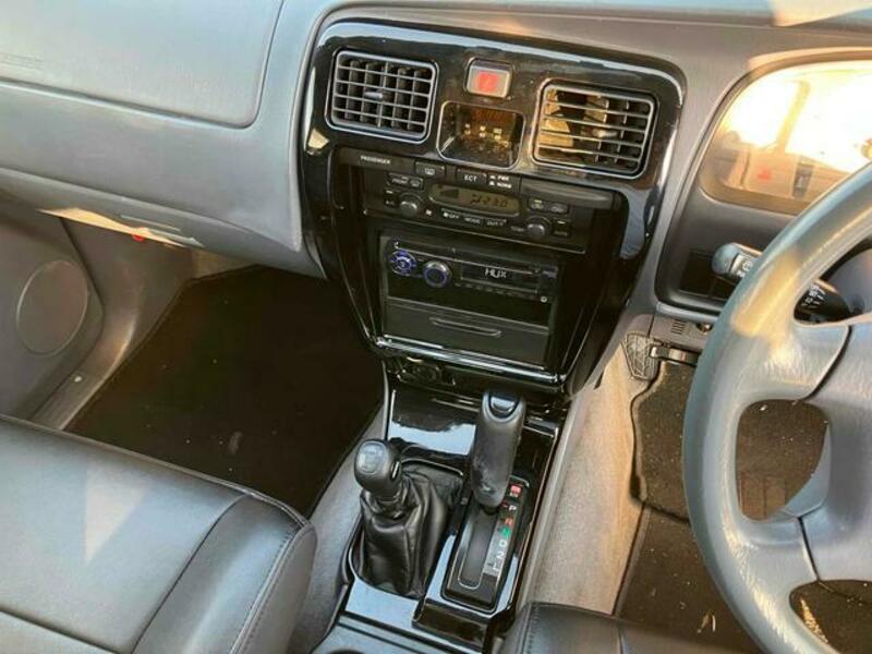 HILUX SURF