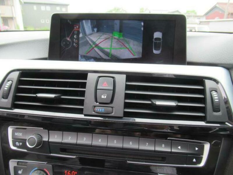 4 SERIES