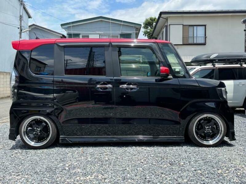 N BOX CUSTOM