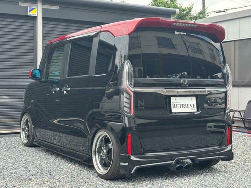 N BOX CUSTOM