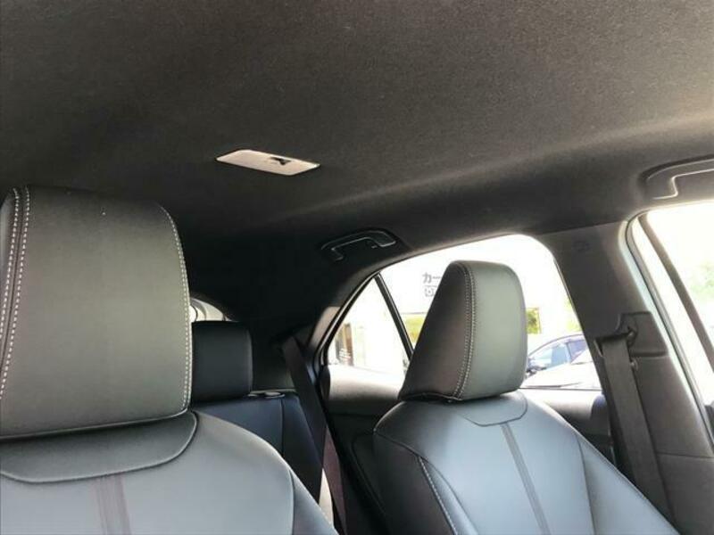 YARIS CROSS