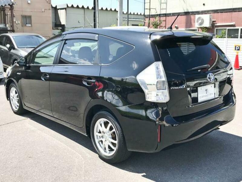 PRIUS ALPHA
