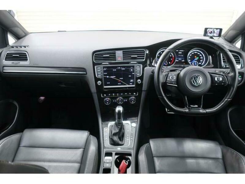 GOLF R