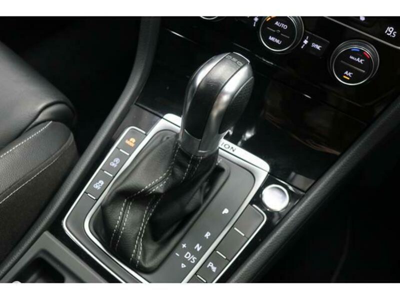 GOLF R