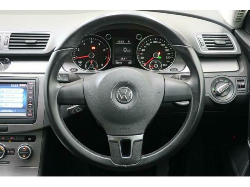 PASSAT VARIANT