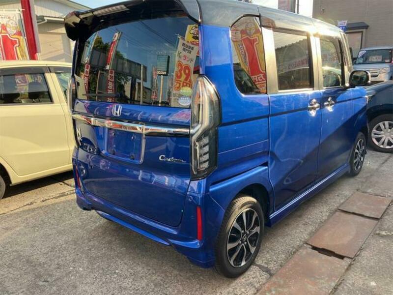 N BOX CUSTOM