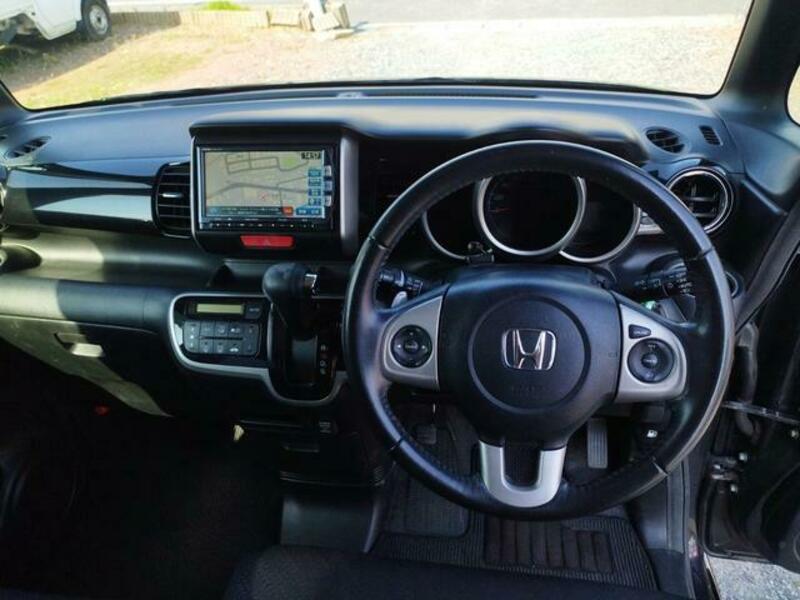N BOX