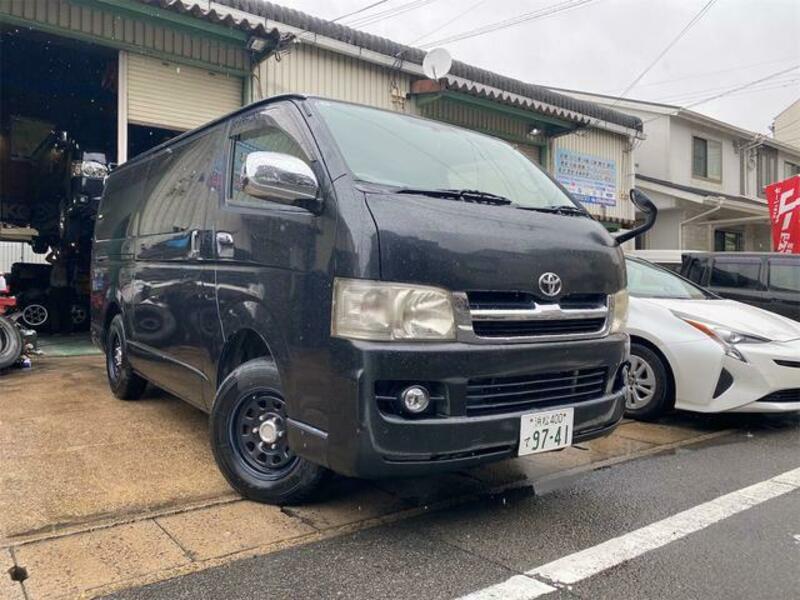 TOYOTA HIACE VAN