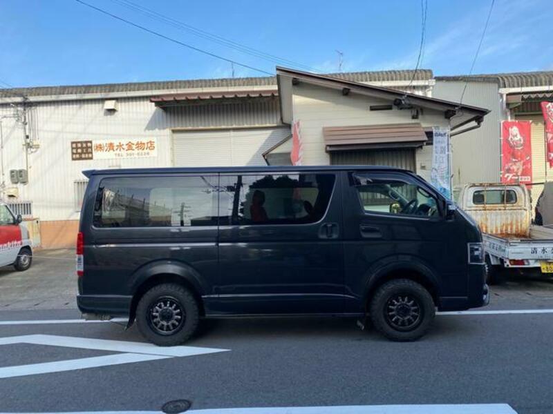 HIACE VAN
