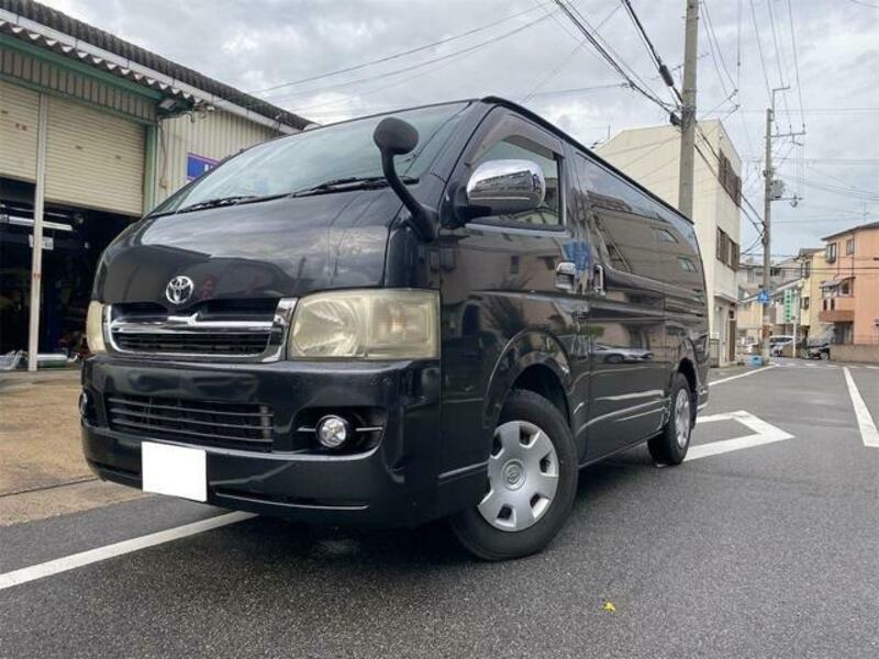TOYOTA HIACE VAN