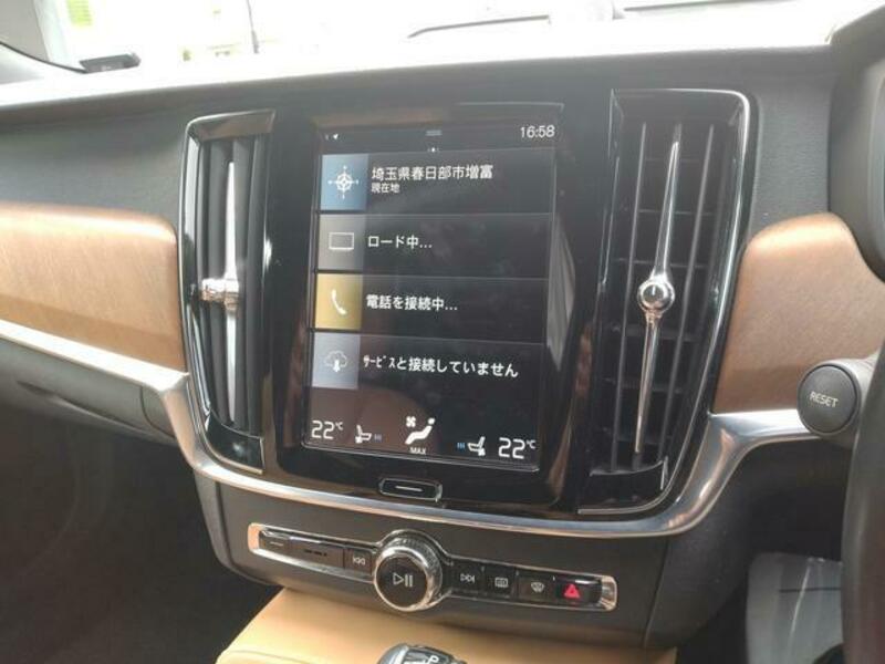 V90