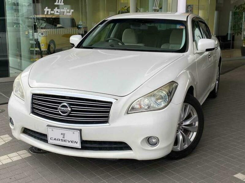 NISSAN FUGA