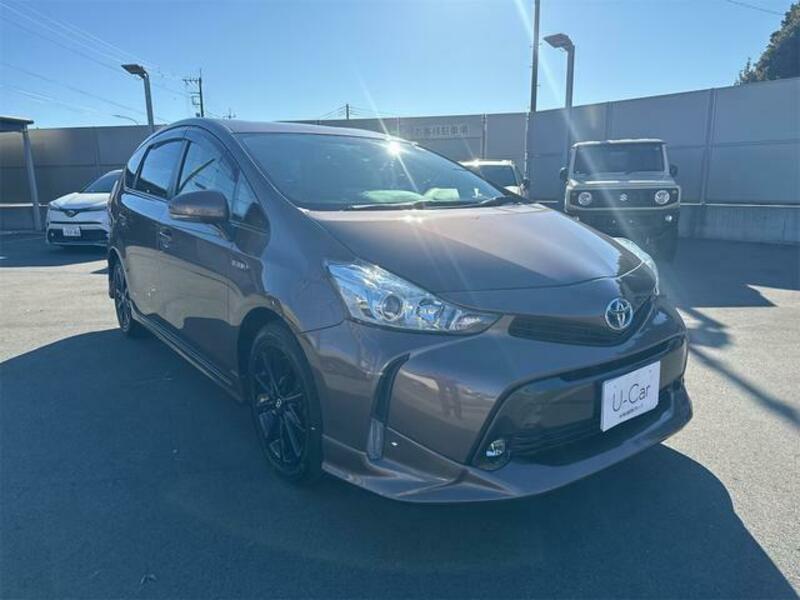 PRIUS ALPHA