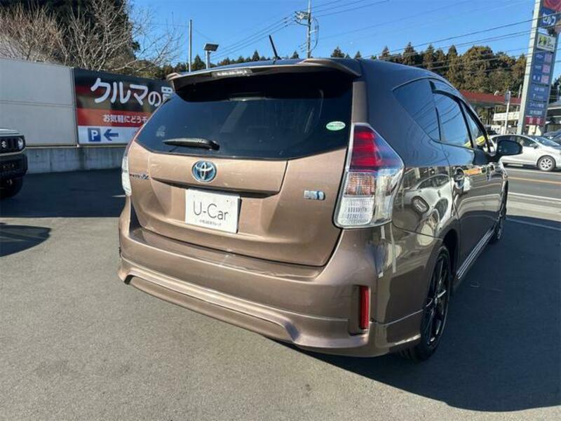 PRIUS ALPHA