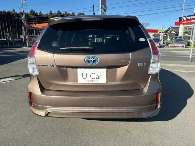 PRIUS ALPHA