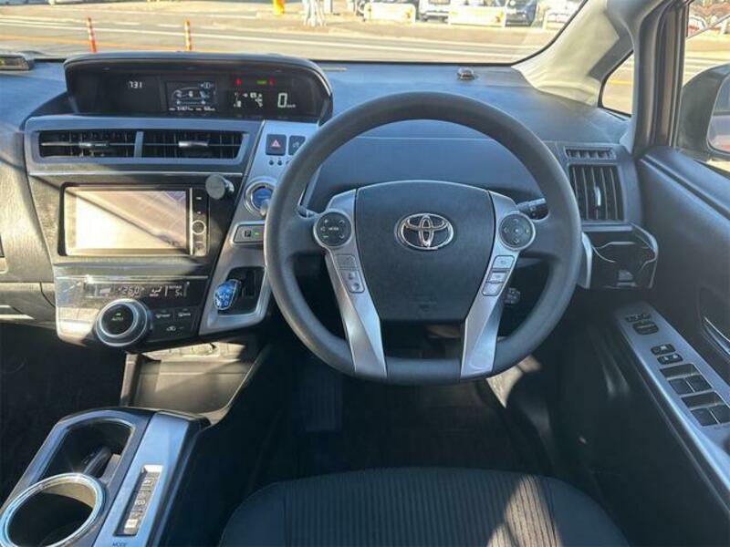 PRIUS ALPHA